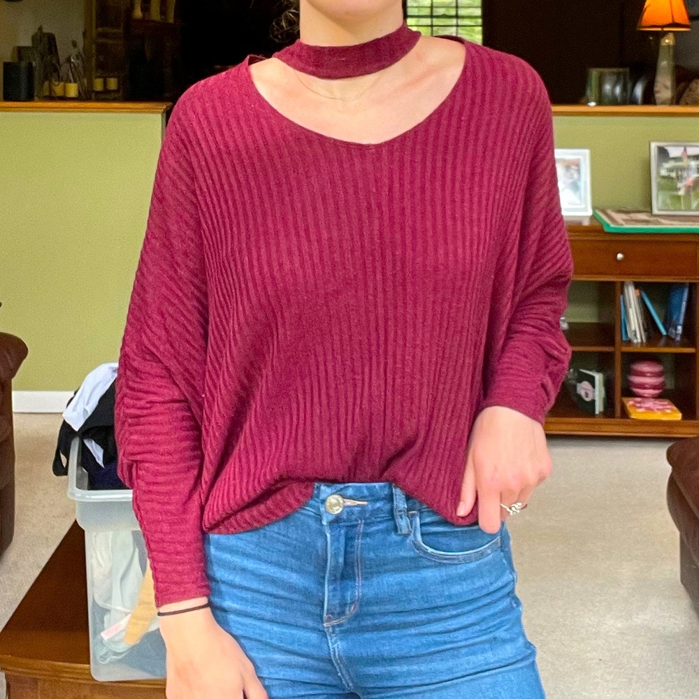 URBAN OUTFITTERS Adorable Shirt!!